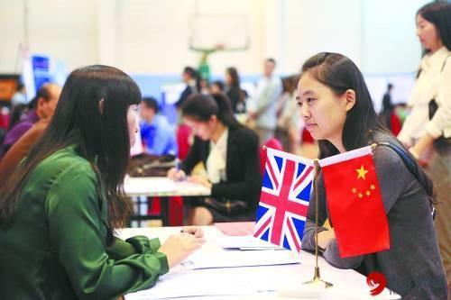 海归人才回国钟情深圳 厂房里走出科研领袖