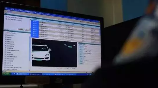 佛山交警利用机动车缉查布控系统 自动预警违