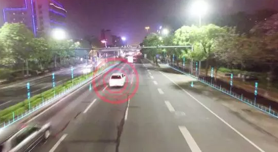 佛山交警利用机动车缉查布控系统 自动预警违