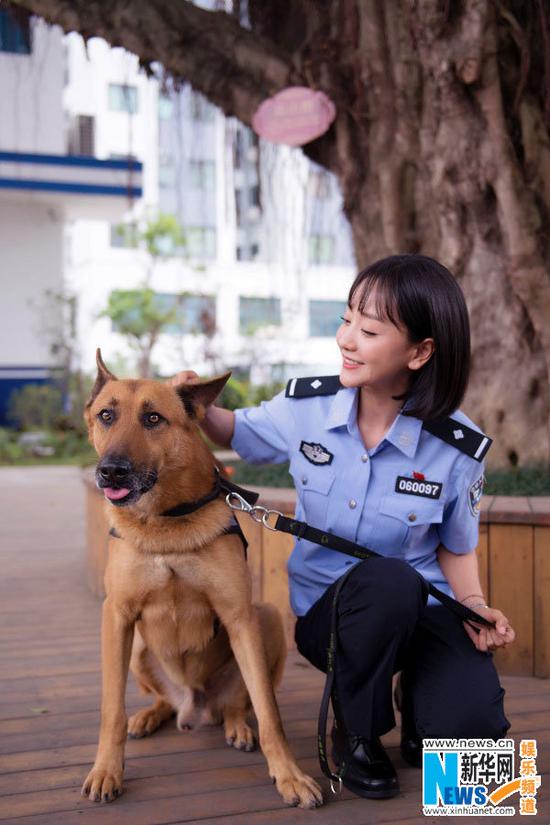 由谷锦云导演，杨蓉等人主演的公安题材青春励志剧《警犬来啦》于昨日在珠海开机。