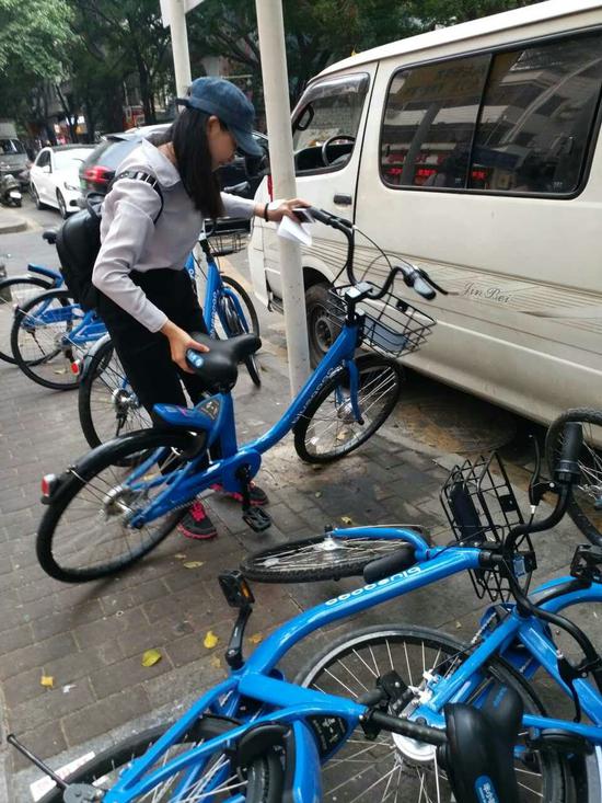 揭秘深圳共享单车猎人:解救1500辆 垃圾堆捡车