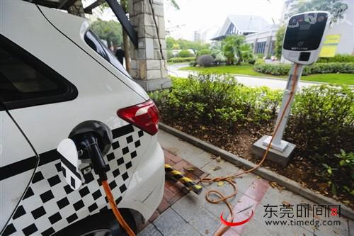 近年来,我市电动汽车充电服务能力得到了较大提升 资料图 程永强 摄