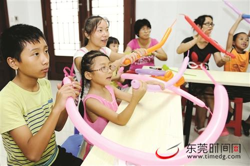 东莞多镇街推出免费文体项目培训活动 丰富孩