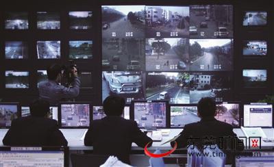 截至2017年6月底，全市实现27000余路视频监控图像 东莞时报资料图 记者 陈帆 摄