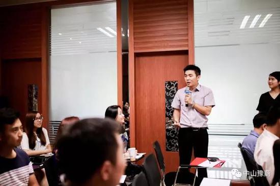 宁主任及其团队律师就上述问题一一进行了详细的解答。