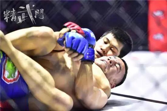 解俊鹏VS买买提托合提