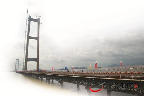 上半年重大项目建设“时间过半任务过半”。图为虎门二桥坭洲水道桥项目(记者 杨泽彬 摄)