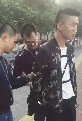 办案民警抓获犯罪嫌疑人石某