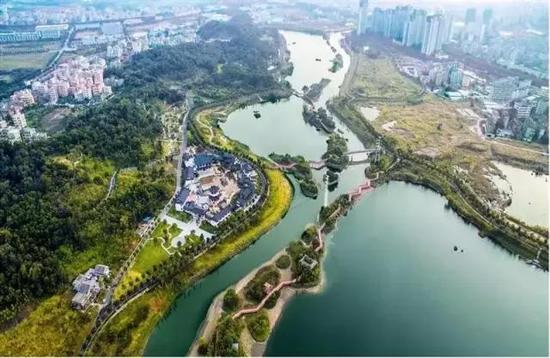 地址:广州市花都区花都商业大道和新华路交界处