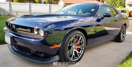 2015·挑战者SRT 392（6.4升Apache V8的总输出功率为485马力和575扭力）