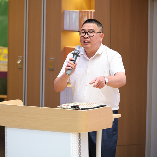 李志鹏