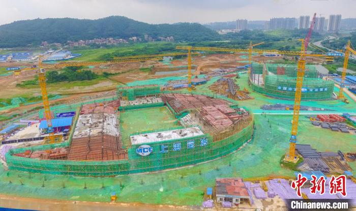 清远奥林匹克体育中心项目正在有序建设中。上海宝冶广州分公司 供图