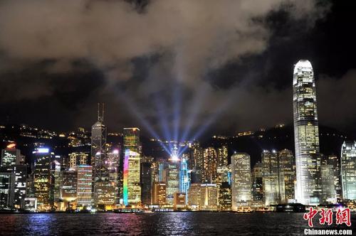 资料图：香港夜景。王东明 摄