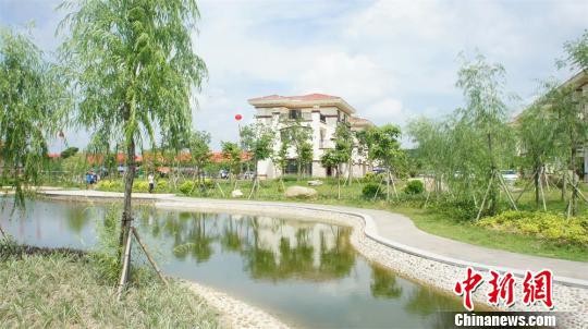 优美的居住环境 梁盛 摄