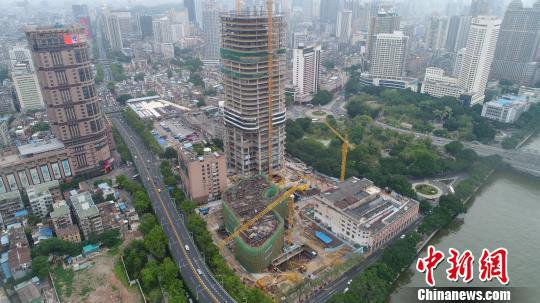 超高层逆作法项目提前封顶。受访单位供图