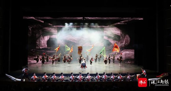 舞剧《龙·舟》在国家大剧院演出,震撼全场。