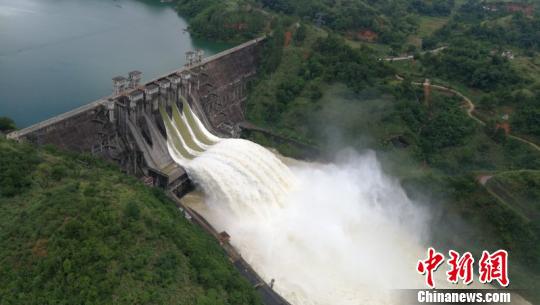 广东省水库拦蓄洪水超4亿立方米　广东省水利厅　摄