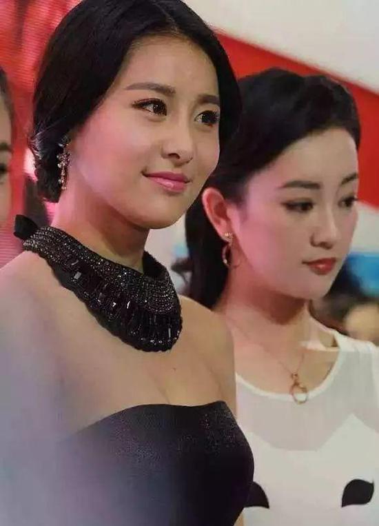 两人还有过争当“华策一姐”的传闻。
