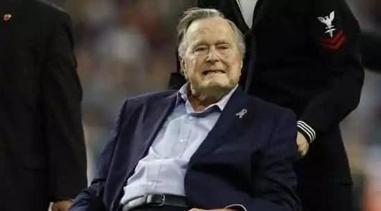 据外媒报道，美国第51届第41任总统乔治·赫伯特·沃克·布什逝世，享年94岁。