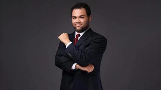 (讯得达国际书院学术主管 Tremayne Gibson)
