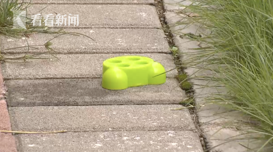 7岁男童从五楼掉落坠亡 只因窗户没安装防护网