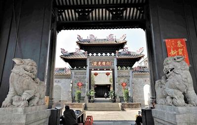 善世堂占地1715平方米,由头门、仪门、中堂、祖堂组成。