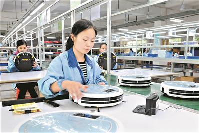 东莞市企业职工最低工资标准从本月起上调。 广州日报全媒体记者卢政摄