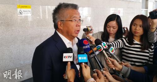 冠忠巴士主席黄良柏。图片来源:香港《明报》/钟炳然 摄