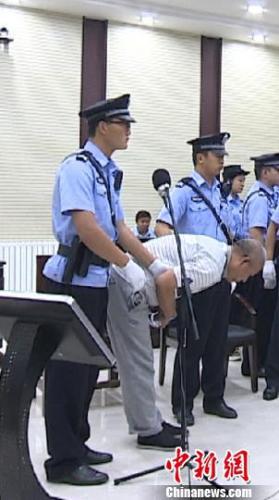 ͼͼΪ˸߳򱻺˼ϹǸмԺ