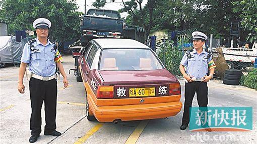 ■在广州海珠区赤沙路广州交警查获5辆“假套牌”车，其中两辆是教练车。 （通讯员供图）