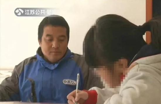 3个小时过去,那碗米粉早就没法吃了,