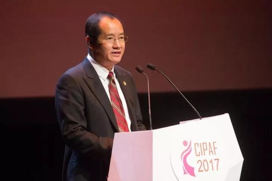 陆志强 广州市文化广电新闻出版局党组书记、局长