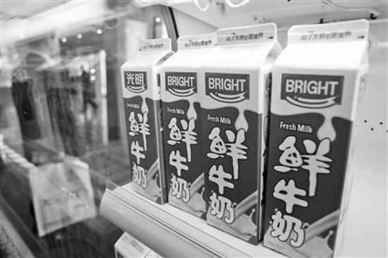 ↑新国标中将对原奶中的优质奶源与一般奶源区分开来。供图/视觉中国