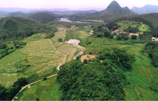 岩山寨遗址全景