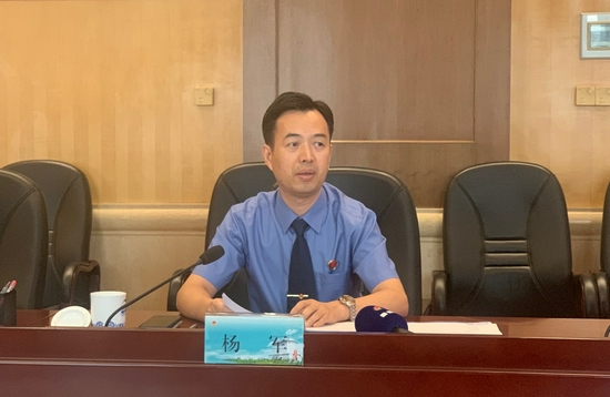 顺德区人民检察院副检察长杨军