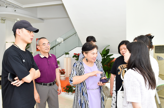 丽芳园林创始人陈丽芳女士现场分享了关于小球藻的养生营养价值