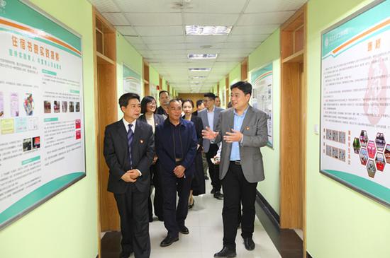 广东海洋大学寸金学院调研组在河北大学工商学院进行实地调研