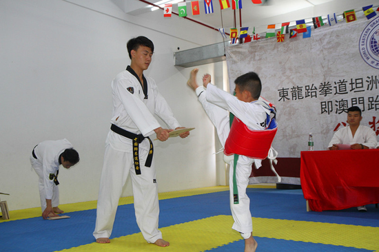 东龙跆拳道坦洲馆第一届晋级考试顺利举行