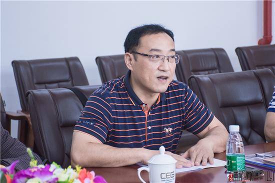沈磊常务副总裁阐述了新形势下民办教育面临的机遇与挑战 阮颖摄