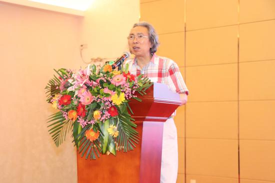 北京荣宝斋画院院长、清华大学美术学院教授张培武