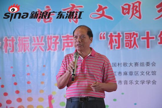 嘉宾点评 苏灵淼 摄
