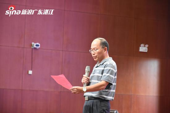 麻章区文学界联合主席彭镇强讲话