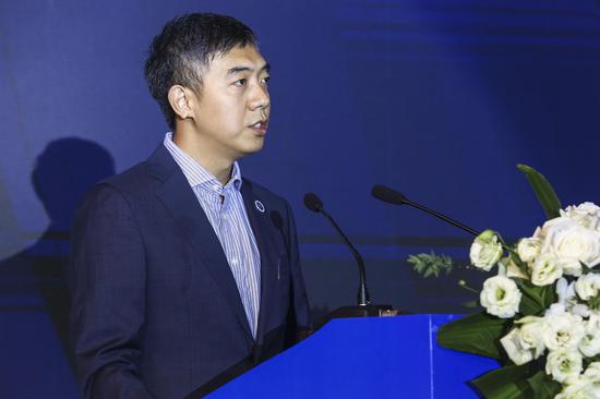 广东省体育局体育产业与科教宣传处 处长 庾伟健