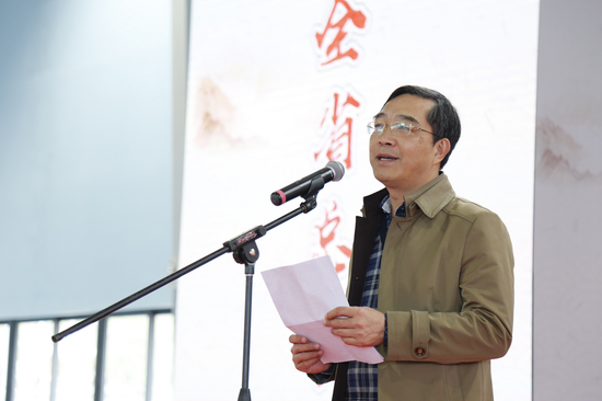 广东省文化和旅游厅党组成员、副厅长曾晓峰