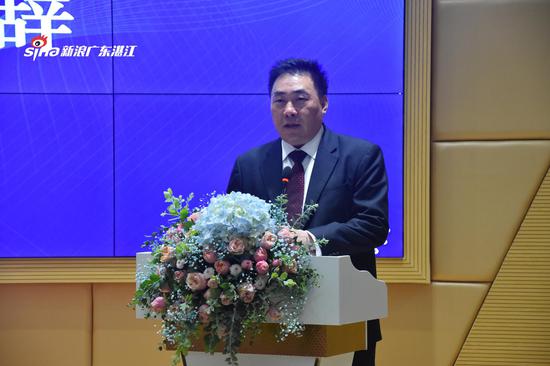 王向东教授介绍佛山全球创新技术应用转化中心