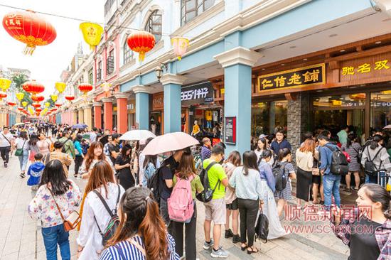 美食让顺德成为了旅游目的地。今年端午期间,顺德接待游客同比增长8.06%。 /珠江商报记者林安迪摄