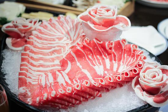 “亚洲美食地标”品鉴活动走进快乐小羊火锅餐厅