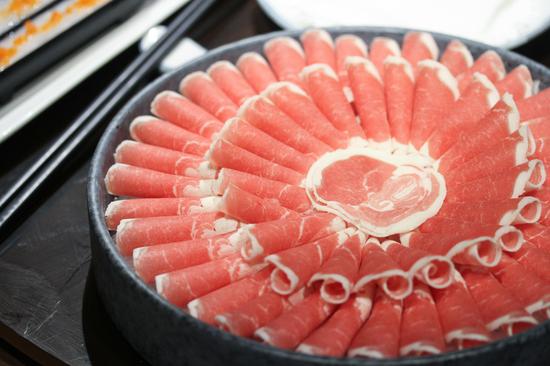 “亚洲美食地标”品鉴活动走进快乐小羊火锅餐厅