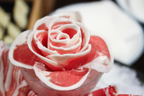 “亚洲美食地标”品鉴活动走进快乐小羊火锅餐厅