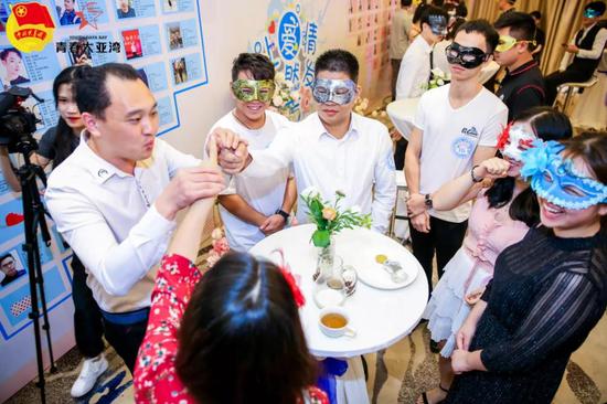 百名单身青年情聚大亚湾交友音乐节